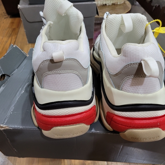 Mens shoe - Picture 3 of 5